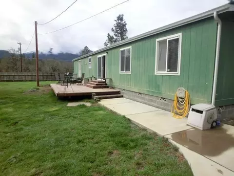 305 Queens Branch Rd, Rogue River, OR 97537 photo 20