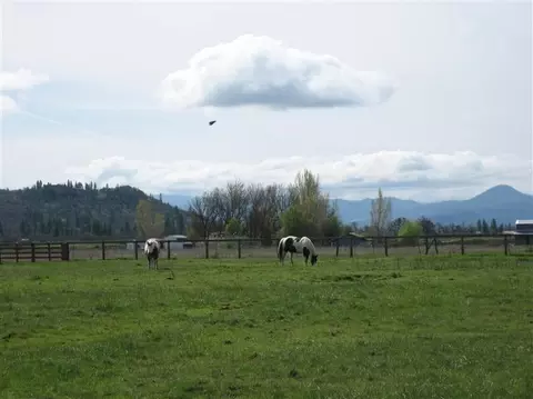 1248 Hammel Rd, Eagle Point, OR 97524 photo 5