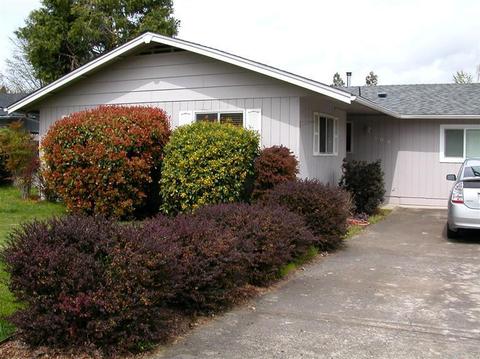504 Orchard Pl, Phoenix, OR 97535 photo 1