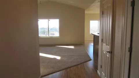 1038 Azure Way, Eagle Point, OR 97524 photo 4