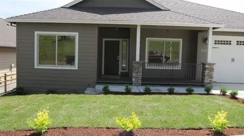 1038 Azure Way, Eagle Point, OR 97524 photo 2
