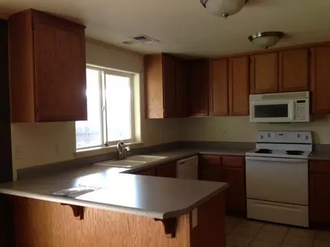 995 Ridgeview Dr, Eagle Point, OR 97524 photo 5