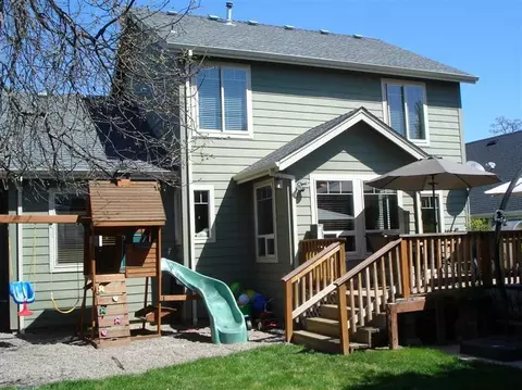 640 Cedar Wood Dr, Eagle Point, OR 97524 photo 3
