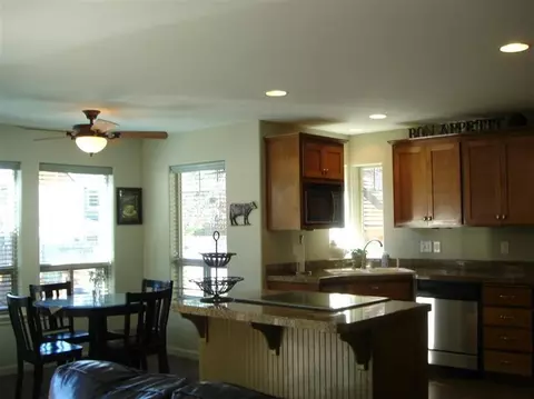 640 Cedar Wood Dr, Eagle Point, OR 97524 photo 6