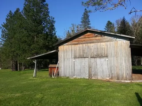 595 Jackadel Ln, Cave Junction, OR 97523 photo 17