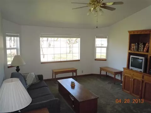 11611 Michael Rd, Central Point, OR 97502 photo 2