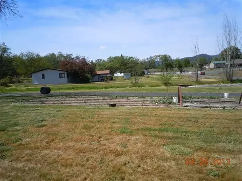 11611 Michael Rd, Central Point, OR 97502 photo 20