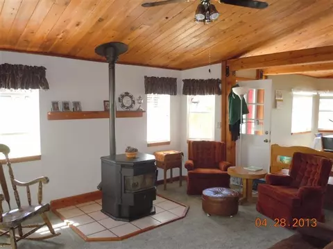 11611 Michael Rd, Central Point, OR 97502 photo 3
