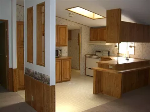 504 Danconia, Trail, OR 97541 photo 3