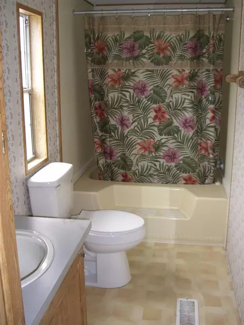 504 Danconia, Trail, OR 97541 photo 10