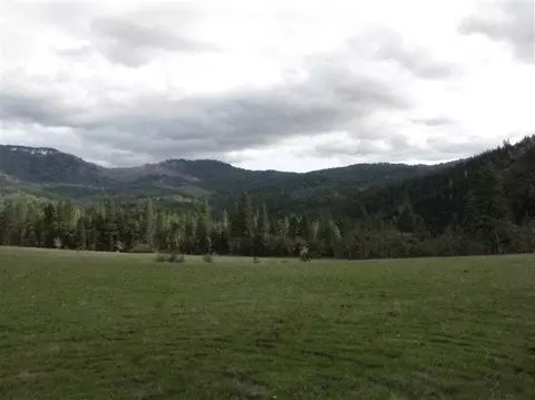 12221 E Antelope Rd, Eagle Point, OR 97524 photo 2