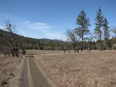 12221 E Antelope Rd, Eagle Point, OR 97524 photo 14