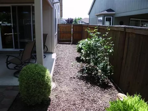 884 Win Way, Eagle Point, OR 97524 photo 7