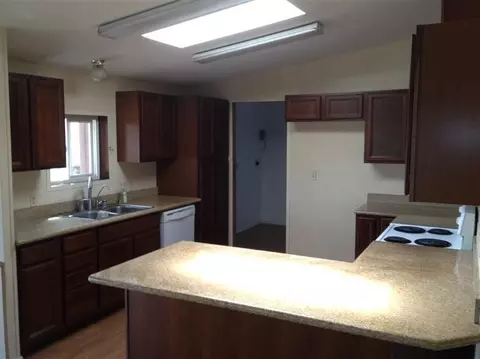 11606 Michael Rd, Central Point, OR 97502 photo 2