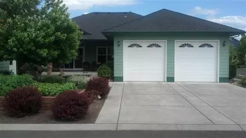 919 Sandoz St, Central Point, OR 97502 photo 20