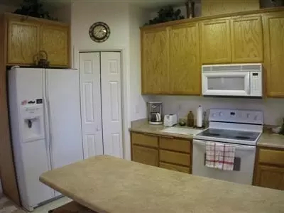 672 Shadow Way, Central Point, OR 97502 photo 9