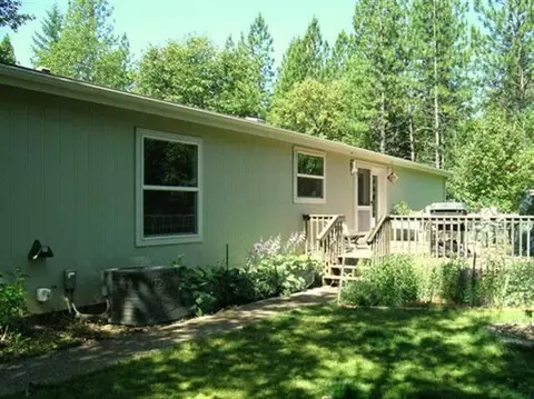 100 Simmons Cut Dr, Cave Junction, OR 97523 photo 6