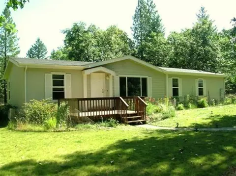 100 Simmons Cut Dr, Cave Junction, OR 97523 photo 1