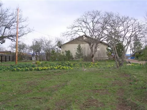 444 Ayres St, Eagle Point, OR 97524 photo 10