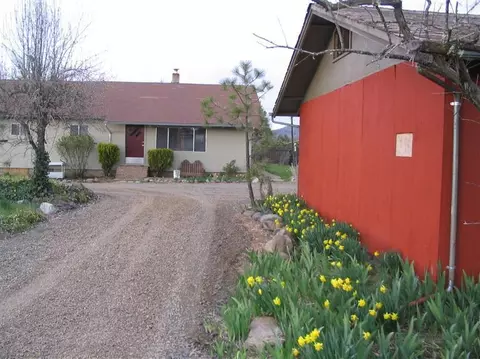444 Ayres St, Eagle Point, OR 97524 photo 3