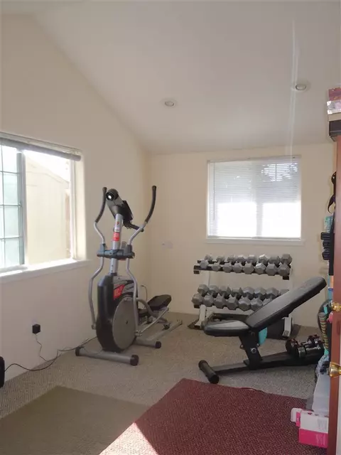 520 C St, Phoenix, OR 97535 photo 16