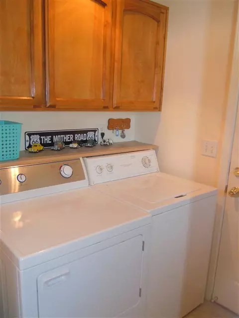 520 C St, Phoenix, OR 97535 photo 17