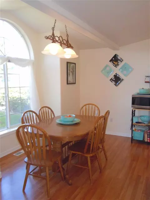 520 C St, Phoenix, OR 97535 photo 9