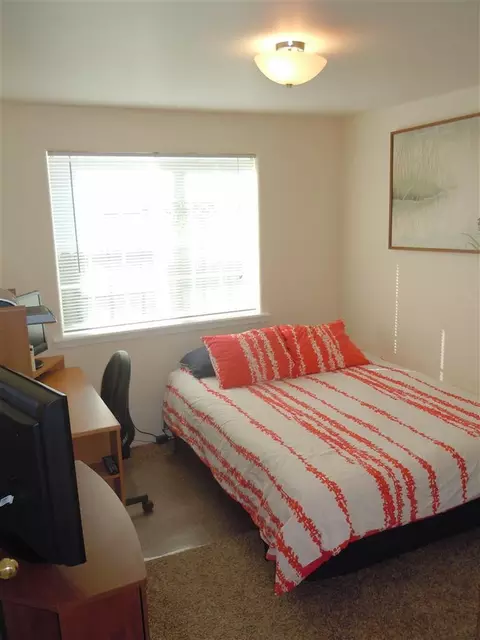 520 C St, Phoenix, OR 97535 photo 12