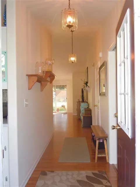 520 C St, Phoenix, OR 97535 photo 8