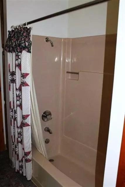 401 Long Branch Rd, Eagle Point, OR 97524 photo 19