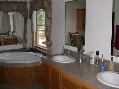 5394 Evans Creek Rd, Rogue River, OR 97537 photo 10