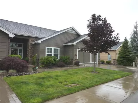 150 Sky Hawk Dr, Eagle Point, OR 97524 photo 1