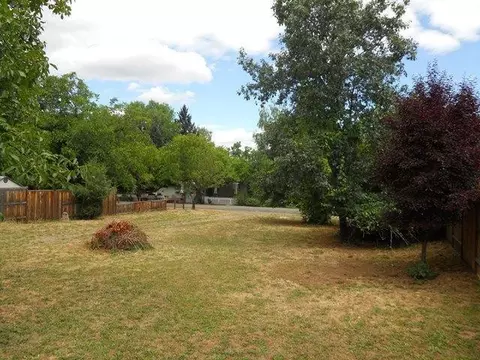 540 E C St, Jacksonville, OR 97630 photo 1