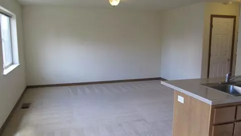943 Win Way, Eagle Point, OR 97524 photo 6