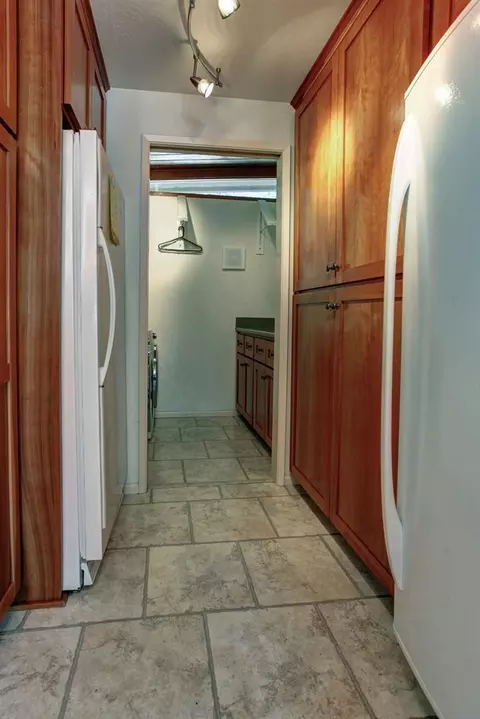 949 Mountain View Rd, Eagle Point, OR 97524 photo 13