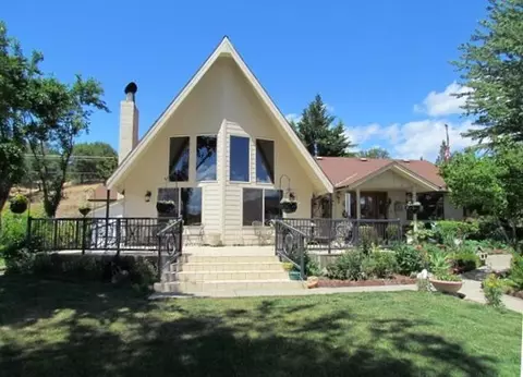 2995 Upper River Rd, Grants Pass, OR 97526 photo 1