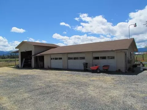 2995 Upper River Rd, Grants Pass, OR 97526 photo 20