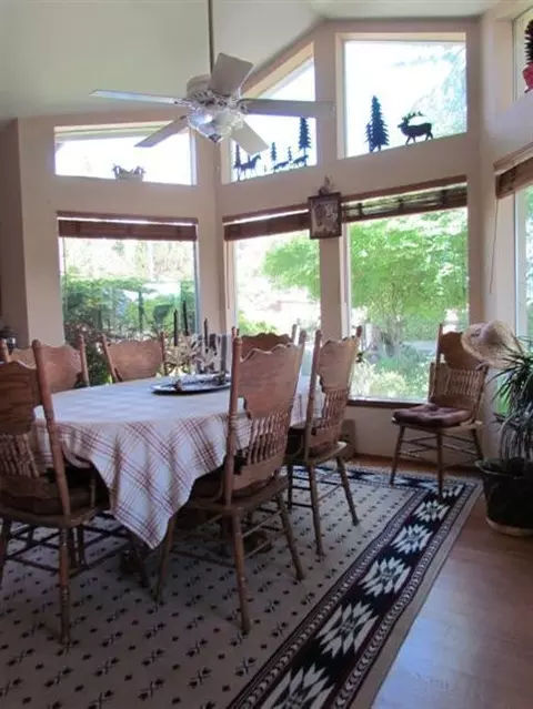 2995 Upper River Rd, Grants Pass, OR 97526 photo 10