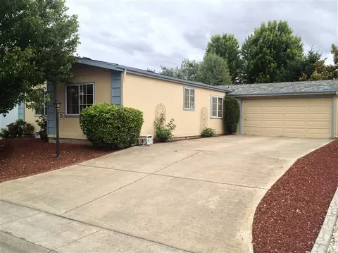 555 Freeman Rd #162, Central Point, OR 97502 photo 2