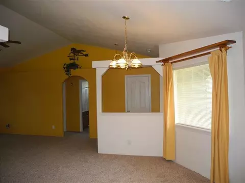 129 Eagle View Dr, Eagle Point, OR 97524 photo 3
