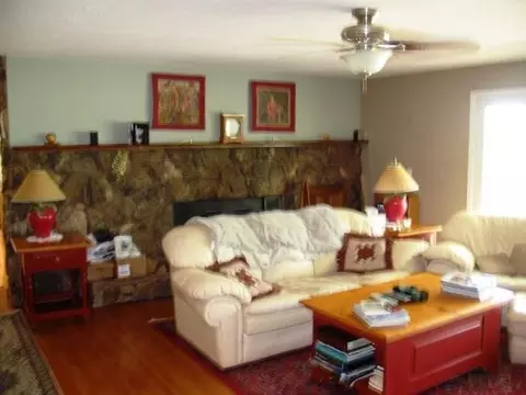 1415 Summit Loop, Grants Pass, OR 97527 photo 4