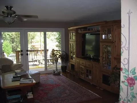 1415 Summit Loop, Grants Pass, OR 97527 photo 3