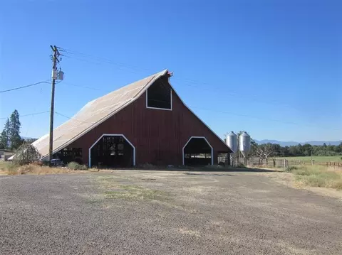 1744 Bigham Brown Rd, Eagle Point, OR 97524 photo 4