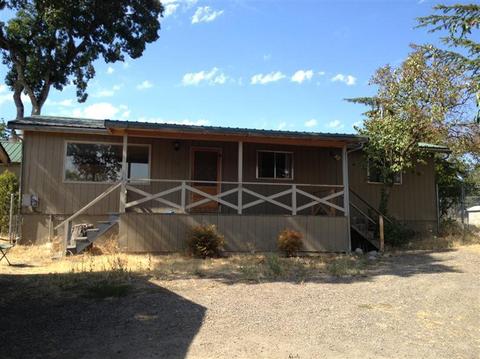 161 E Gregory Rd, Central Point, OR 97502 photo 1