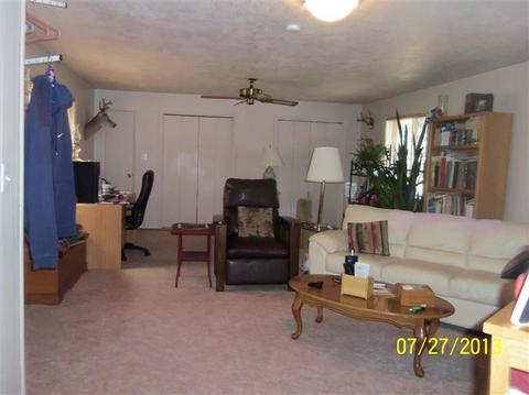 205 B St, Phoenix, OR 97535 photo 8