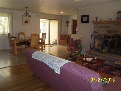205 B St, Phoenix, OR 97535 photo 5