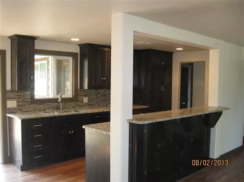 511 B St, Phoenix, OR 97535 photo 5