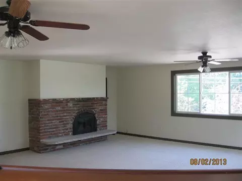 511 B St, Phoenix, OR 97535 photo 2
