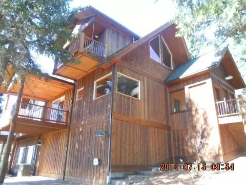 5145 Rogue River Dr, Eagle Point, OR 97524 photo 3