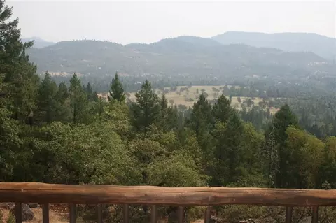 5145 Rogue River Dr, Eagle Point, OR 97524 photo 13